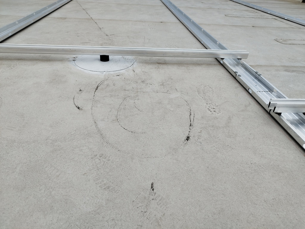 AMPIX® PVC - Montagehalter für das Flachdach (20 Stück / Karton)